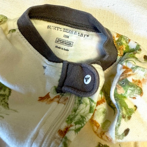Burt’s Bees | Dinosaur Footie Pajamas | 12 months - Picture 5 of 5